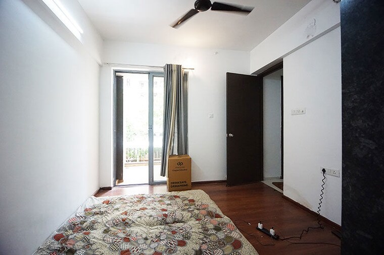 Bedroom, saarrthi-skybay 2 Bedroom 716 Sq.Ft. Apartment In Mahalunge Pune 10519374