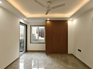 Room in 3 BHK Builder Floor at Palam Vihar Residents Association, Palam Vihar – for Rent