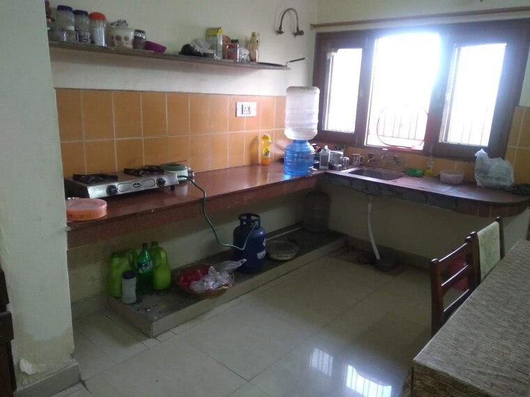 Kitchen, sector 36 2 Bedroom 300 Sq.Mt. Villa In Sector 36 Noida 10519412