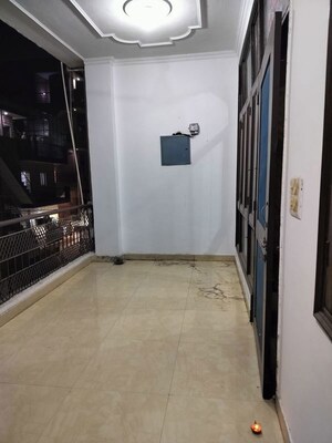Room in 3.5 BHK Villa at Sector 30 – for Rent