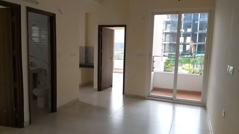 Room, emenox-la-solara 3 Bedroom 1365 Sq.Ft. Apartment In Sector 16 Greater Noida Greater Noida 10519393
