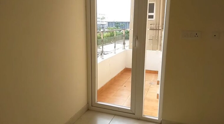 Room, emenox-la-solara 3 Bedroom 1365 Sq.Ft. Apartment In Sector 16 Greater Noida Greater Noida 10519393
