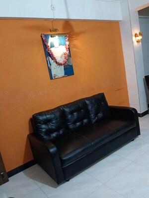Living Room in 2 BHK Apartment at Chembur – for Rent