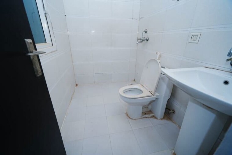 Bathroom, homes-121 2 Bedroom 945 Sq.Ft. Apartment In Sector 121 Noida 10519431