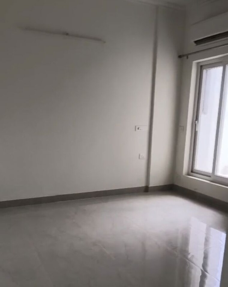 Room, shree-vardhman-victoria 3 Bedroom 1950 Sq.Ft. Apartment In Sector 70 Gurgaon 10519444