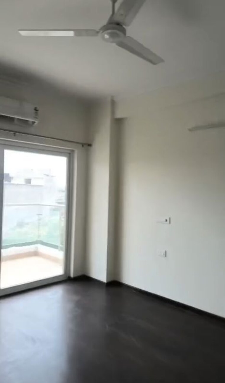 Room, shree-vardhman-victoria 3 Bedroom 1950 Sq.Ft. Apartment In Sector 70 Gurgaon 10519444