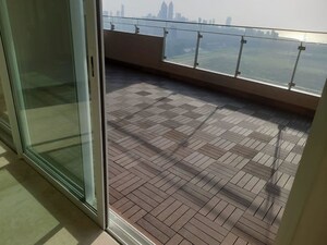 Balcony in 3 BHK Apartment at Lokhandwala Minerva Mahalaxmi, Mahalaxmi – for Rent