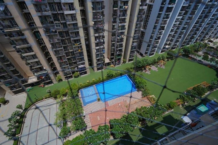Exterior View, gaur-city 2.5 Bedroom 1175 Sq.Ft. Apartment In Sector 4 Greater Noida Greater Noida 10519474