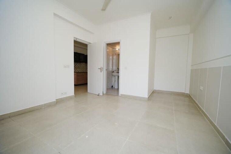 Room, gaur-city 2.5 Bedroom 1175 Sq.Ft. Apartment In Sector 4 Greater Noida Greater Noida 10519474