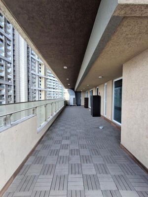 Balcony in 3 BHK Apartment at Lokhandwala Minerva Mahalaxmi, Mahalaxmi – for Rent