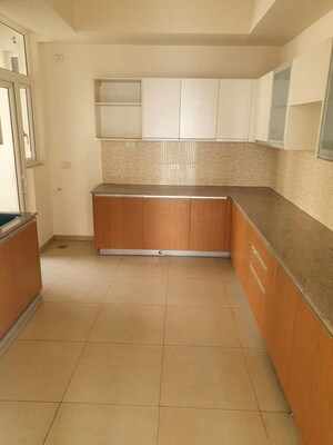 Kitchen in 1 BHK Builder Floor at Sector 21 – for Rent