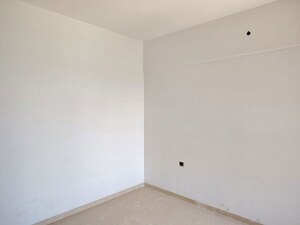 Room in 2 BHK Apartment at Dosti West County Phase 4 Dosti Pine, Balkum Pada – for Sale