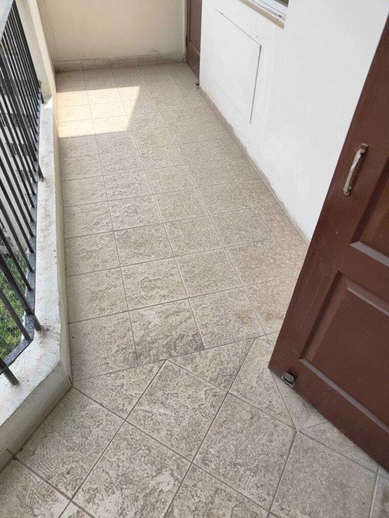 Balcony, sector 23 2 Bedroom 1350 Sq.Ft. Builder Floor In Sector 23 Gurgaon 10519532