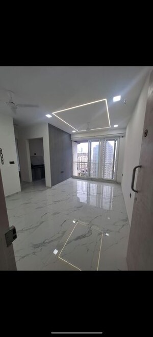 1 BHK Apartment For Rent in Ruparel Sky Green, Kandivali West