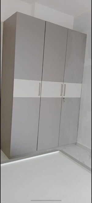 Furnished Amenities in 1 BHK Apartment at Ruparel Sky Green, Kandivali West – for Rent