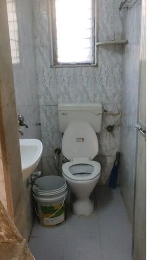 Bathroom in 2 BHK Apartment at Chembur – for Rent