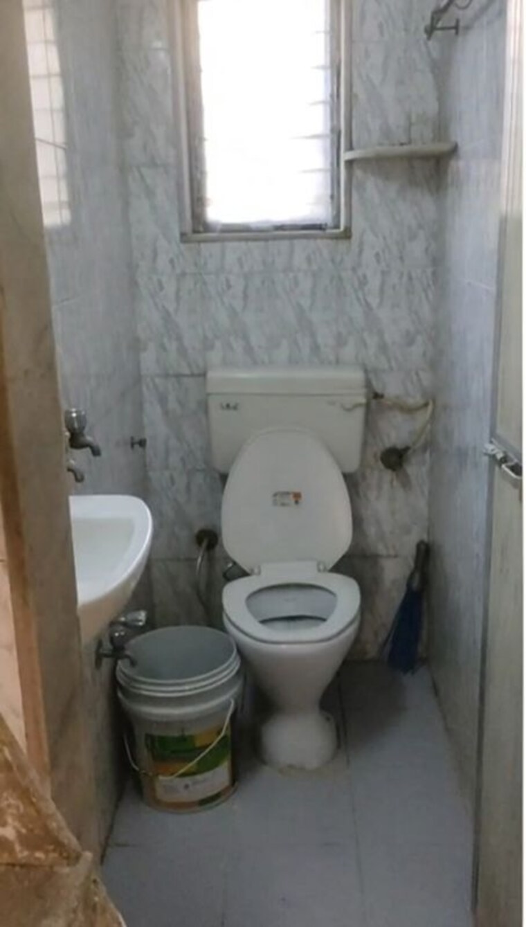 Bathroom, chembur 2 Bedroom 910 Sq.Ft. Apartment In Chembur Mumbai 10519541