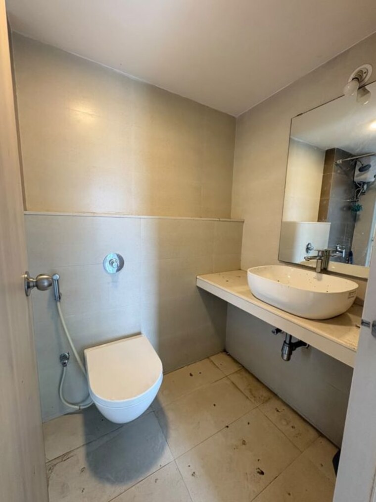 Bathroom, ashar-edge 2 Bedroom 700 Sq.Ft. Independent House In Pokhran Road No Two Thane 10519550