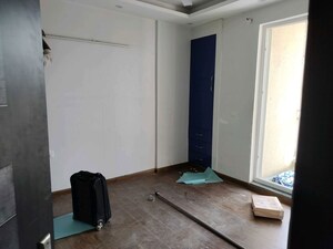 Room in 2 BHK Builder Floor at Sector 23 – for Rent