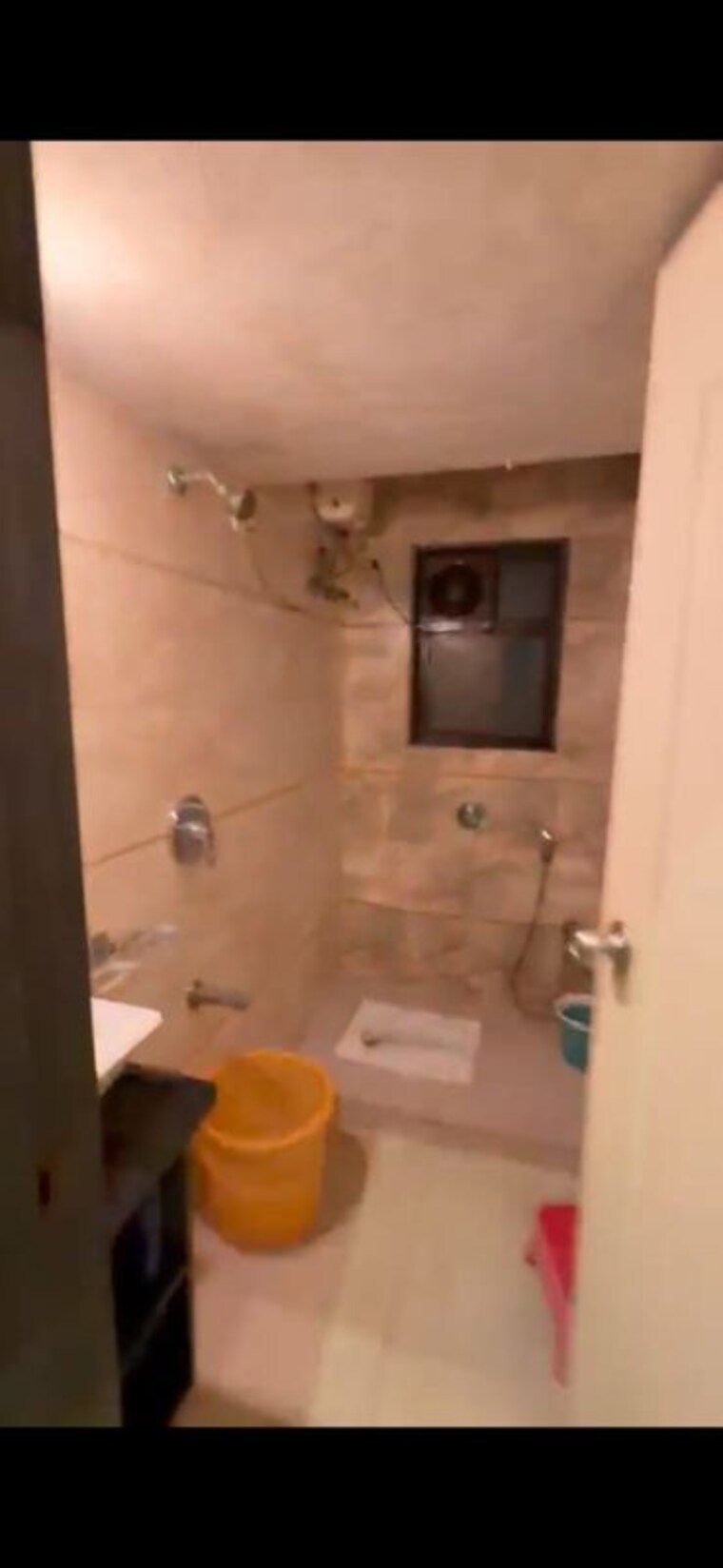 Bathroom, raunak-paradise 2 Bedroom 725 Sq.Ft. Independent House In Kokanipada Thane 10519565