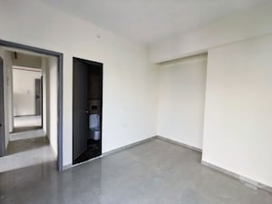 Room in 1 BHK Apartment at Damji Shamji Mahavir Spring Tulip Phase 1, Pokhran Road No Two – for Sale