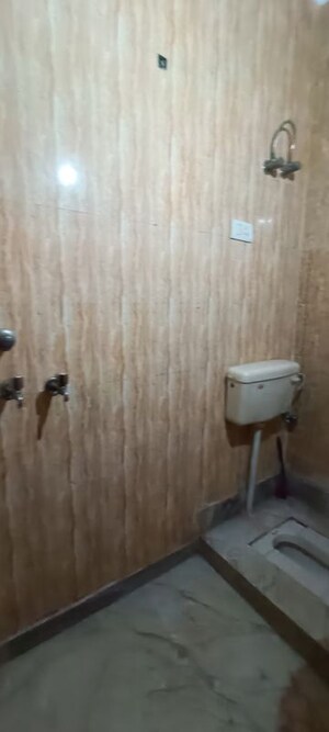 Bathroom in 2 BHK Builder Floor at Rohini Sector 7 – for Rent
