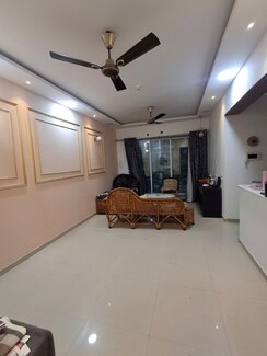 2 BHK Apartment For Rent in Lokhandwala Octacrest