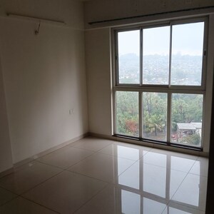 Room in 2 BHK Apartment at Godrej Tranquil, Kandivali East – for Rent