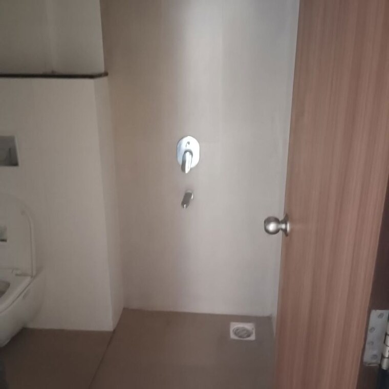 Bathroom, godrej-tranquil 2 Bedroom 700 Sq.Ft. Apartment In Kandivali East Mumbai 10519618