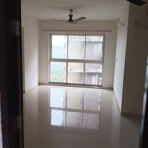 2 BHK Apartment For Rent in Godrej Tranquil, Kandivali East