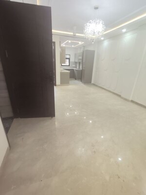 Room in 3 BHK Builder Floor at Vikas Puri – for Sale