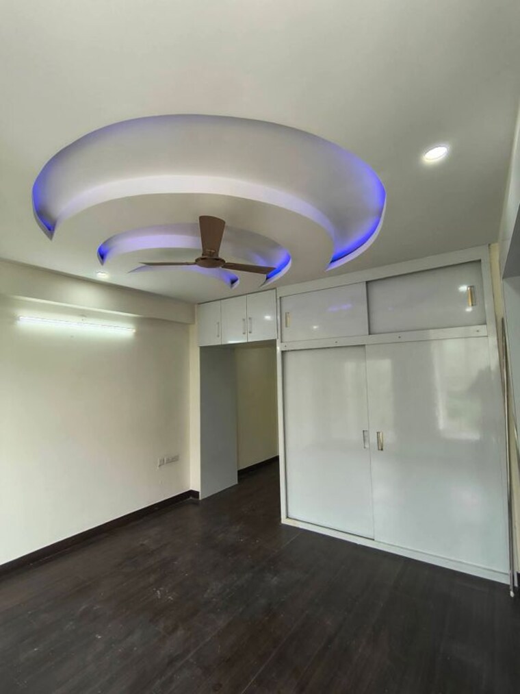 Bathroom, gaur-saundaryam 3.5 Bedroom 1930 Sq.Ft. Apartment In Tech Zone 4 Greater Noida Greater Noida 10519634
