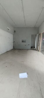 400 Sq.Ft. Showroom in Bharthana