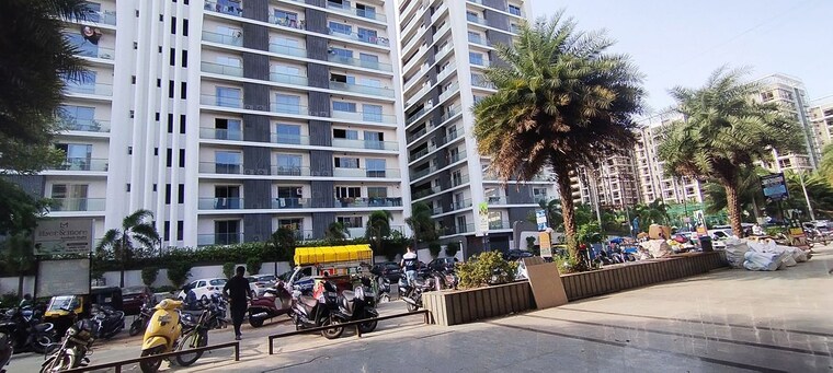 Exterior View, bharthana Commercial Showroom 400 Sq.Ft. In Bharthana Surat 10519632