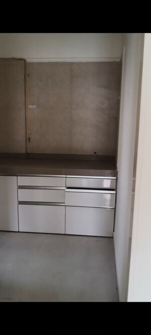 Room in 2 BHK Apartment at Dosti West County, Balkum Pada – for Rent