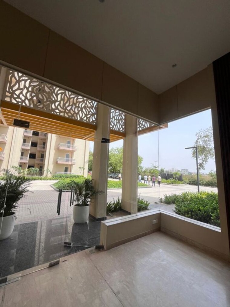  Parking, silverglades-the-melia 2.5 Bedroom 1425 Sq.Ft. Apartment In Sohna Sector 35 Gurgaon 10519649