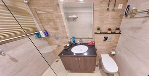 Bathroom in 1 BHK Builder Floor at Sector 22 – for Rent