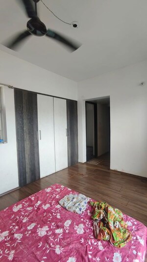 Bedroom in 2.5 BHK Apartment at Lodha Splendora Tierra, Ghodbunder Road – for Rent