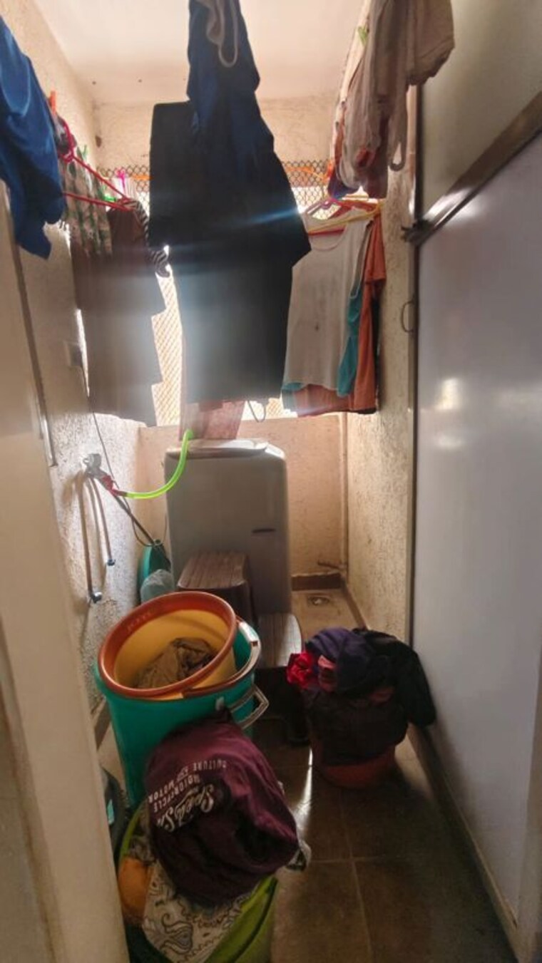Bathroom, lodha-splendora-tierra 2.5 Bedroom 750 Sq.Ft. Apartment In Ghodbunder Road Thane 10519702