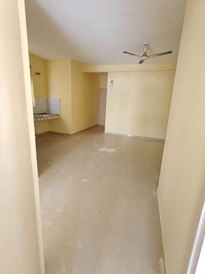 2 BHK Apartment For Rent in Pyramid Urban Homes 2, Sector 86
