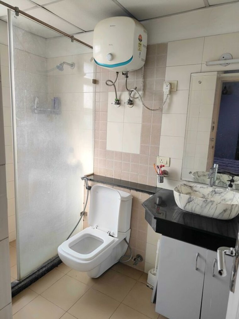 Bathroom, sector 23 2 Bedroom 1300 Sq.Ft. Builder Floor In Sector 23 Gurgaon 10519750