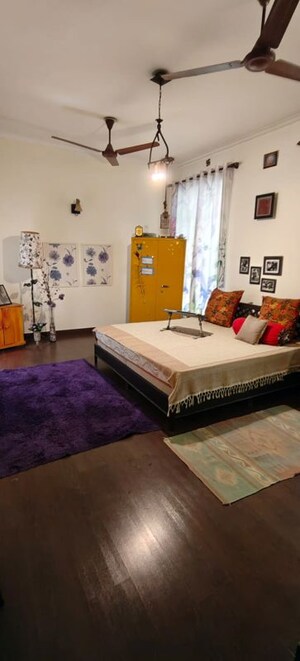 Bedroom in 5 BHK Independent House at Chattarpur – for Sale