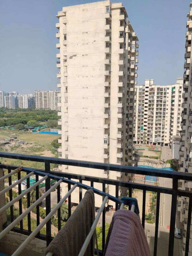 Exterior View, sethi-max-royal 2 Bedroom 940 Sq.Ft. Apartment In Sector 76 Noida 10519756