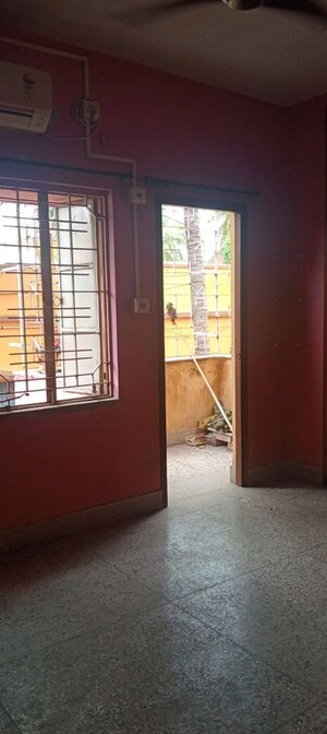 Room in 2 BHK Apartment at Sodepur – for Sale