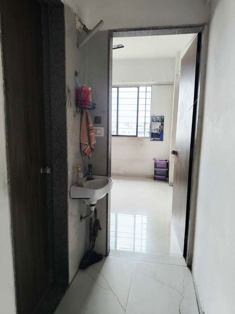 Bathroom, bhimrad 2 Bedroom 1224 Sq.Ft. Apartment In Bhimrad Surat 10519791