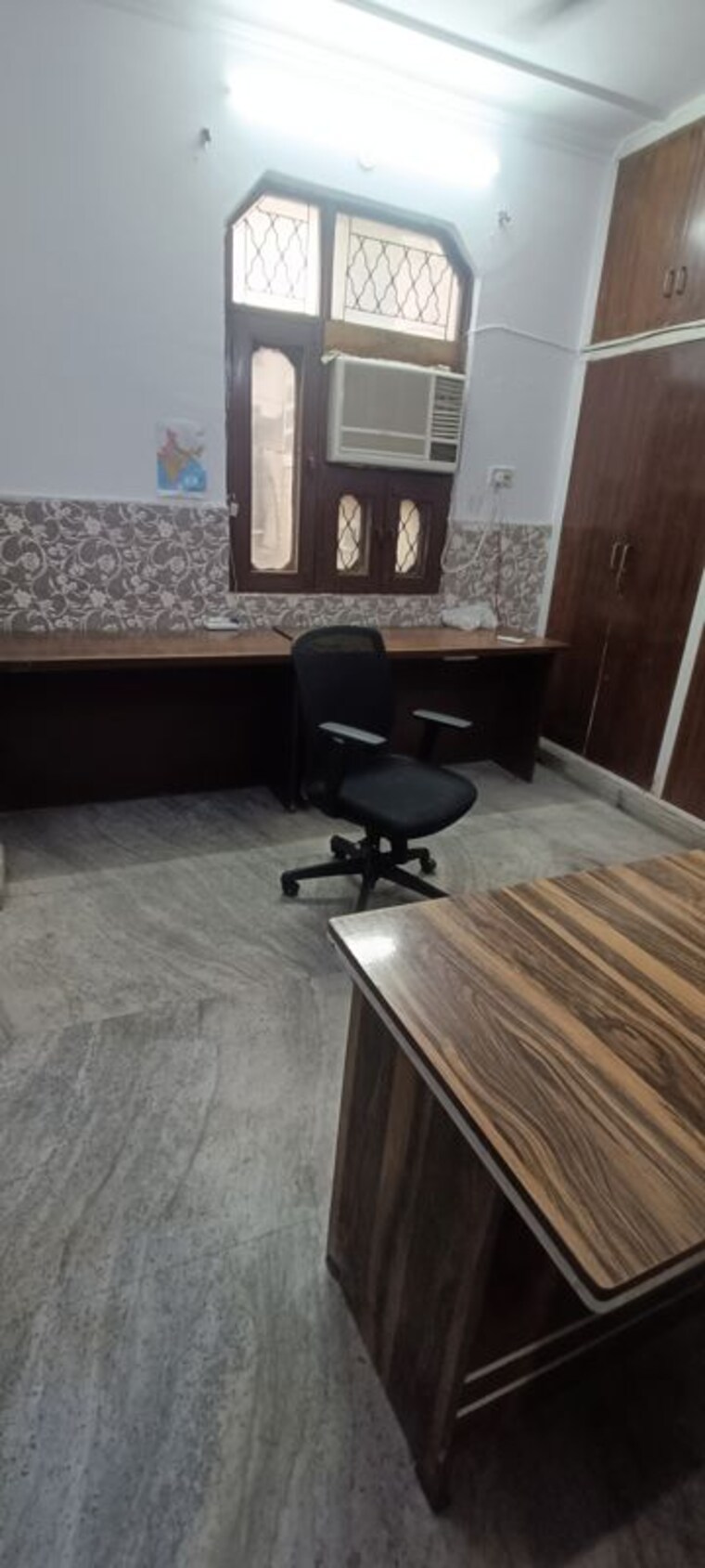Team Area, rohini sector 8 Commercial Office Space 600 Sq.Ft. In Rohini Sector 8 Delhi 10519802