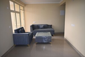 Living Room in 2 BHK Builder Floor at Sector 21 – for Rent