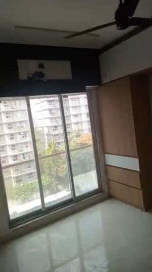 Bedroom in 2 BHK Apartment at Kukreja Estate, Chembur – for Rent