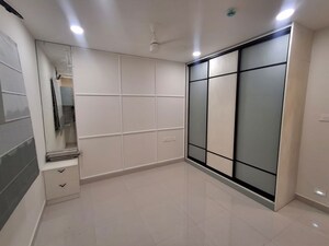 Room in 3 BHK Apartment at Raheja Vistas, Nacharam – for Rent