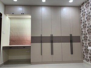 Furnished Amenities in 3 BHK Apartment at Raheja Vistas, Nacharam – for Rent